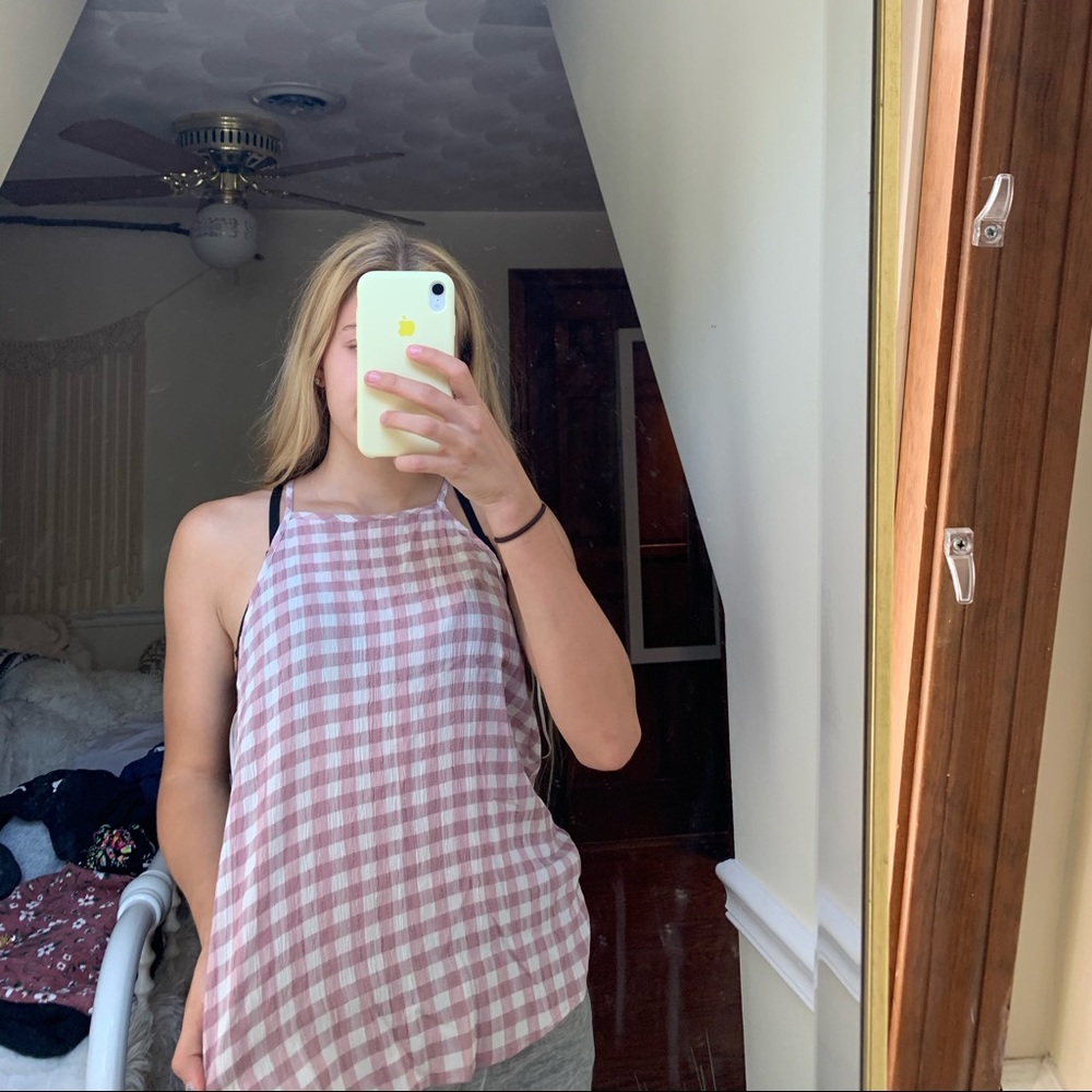 Pink tank top